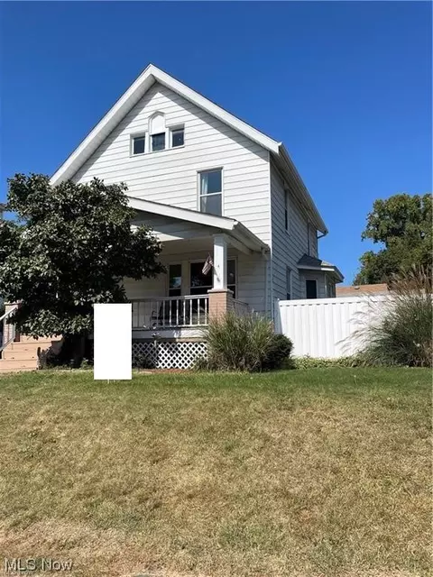 1237 13th St NW, Canton, OH 44703 photo 1