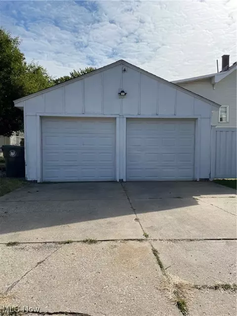 1237 13th St NW, Canton, OH 44703 photo 3