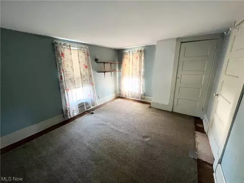 733 Bond Ave, Barnesville, OH 43713 photo 13