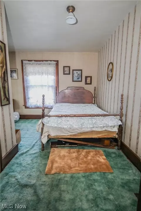 322 S Gardner St, Barnesville, OH 43713 photo 10