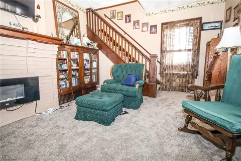 322 S Gardner St, Barnesville, OH 43713 photo 8
