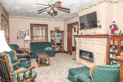 322 S Gardner St, Barnesville, OH 43713 photo 7