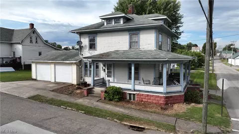 322 S Gardner St, Barnesville, OH 43713 photo 3