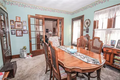 322 S Gardner St, Barnesville, OH 43713 photo 6
