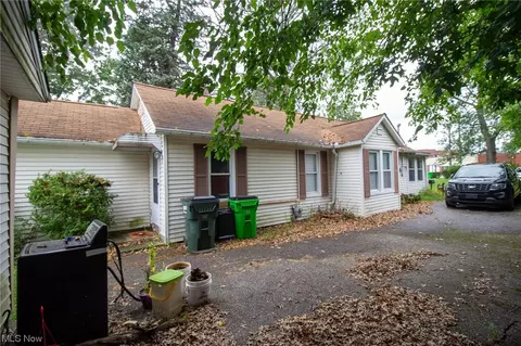 6086 Turney Rd, Garfield Heights, OH 44125