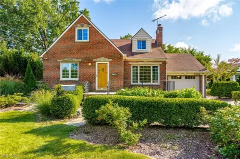 20609 Hilliard Blvd, Rocky River, OH 44116