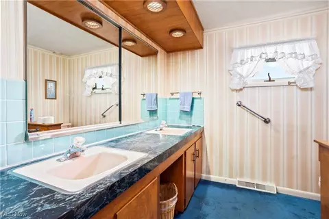 44425 Telegraph Rd, Elyria, OH 44035 photo 22