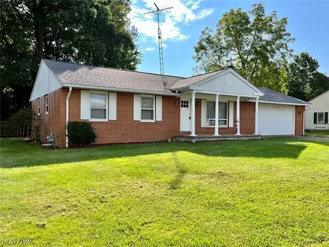 2636 Center Ave, Alliance, OH 44601