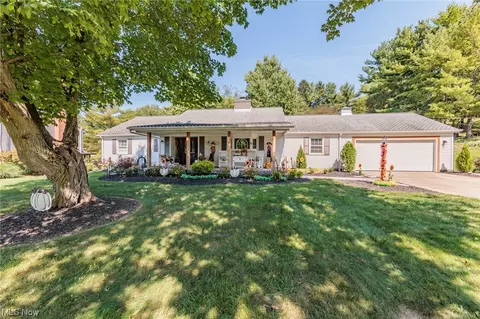 3373 Country Club Dr, Medina, OH 44256