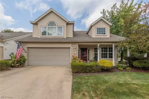 661 Timberhill Dr, Macedonia, OH 44056