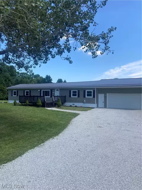 10228 Stanley Rd, Garrettsville, OH 44231