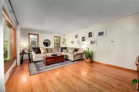 1203 Root Rd, Lorain, OH 44052 photo 5