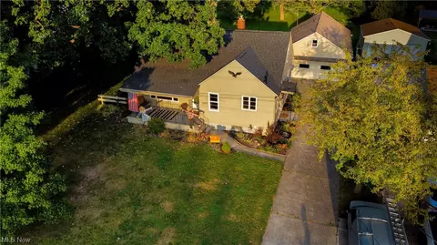 1203 Root Rd, Lorain, OH 44052 photo 2