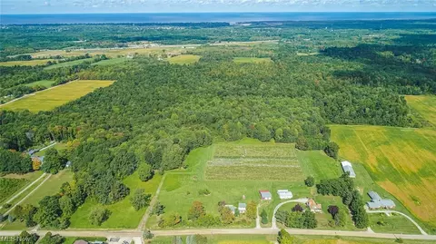 396 S Ridge Rd E, Conneaut, OH 44030