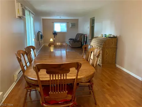 106 Potomac Dr, Elyria, OH 44035 photo 3