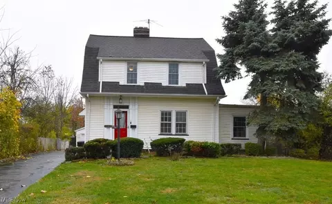 14108 Ashwood Rd, Shaker Heights, OH 44120