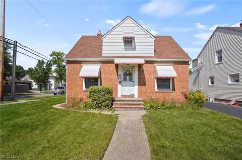 13003 Grannis Rd, Garfield Heights, OH 44125
