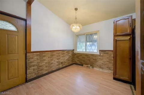 923 Winston St, Akron, OH 44314 photo 9