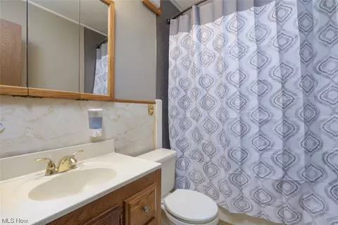 923 Winston St, Akron, OH 44314 photo 14