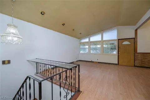 923 Winston St, Akron, OH 44314 photo 8