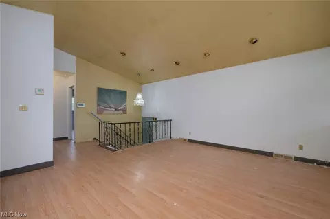 923 Winston St, Akron, OH 44314 photo 7