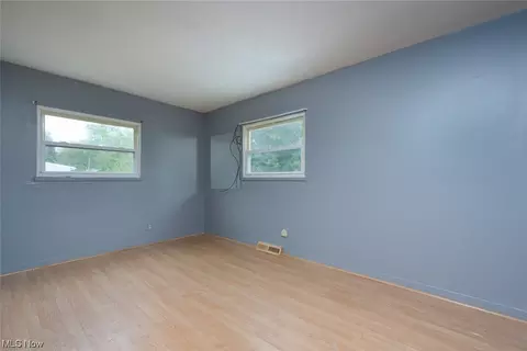 923 Winston St, Akron, OH 44314 photo 15