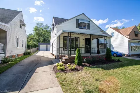 5640 E 141st St, Maple Heights, OH 44137