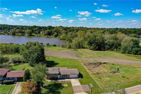 5347 Harmont Ave NE, Canton, OH 44705