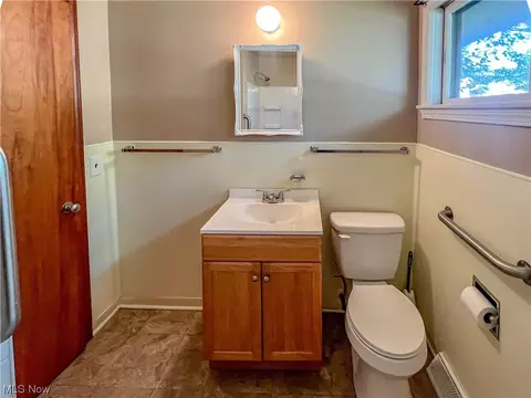 977 Compton Ln, Youngstown, OH 44502 photo 11