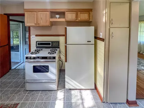 977 Compton Ln, Youngstown, OH 44502 photo 18