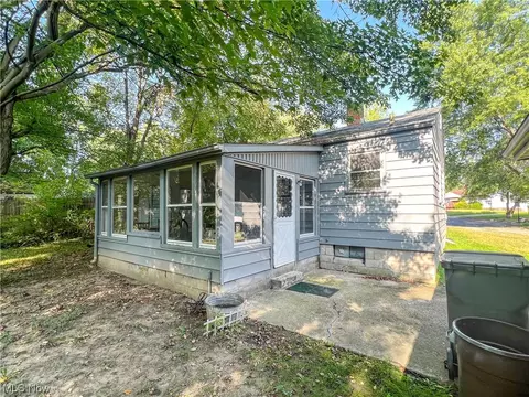 977 Compton Ln, Youngstown, OH 44502 photo 22