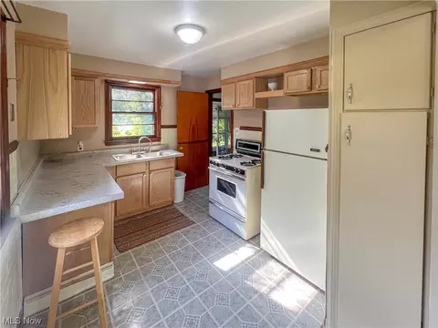 977 Compton Ln, Youngstown, OH 44502 photo 19