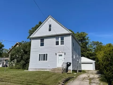 97 E York St, Akron, OH 44310