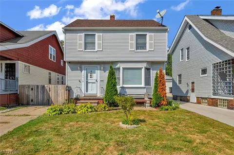 12718 North Rd, Cleveland, OH 44111