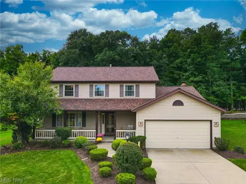 7625 Lime Ln, Parma, OH 44129 photo 1