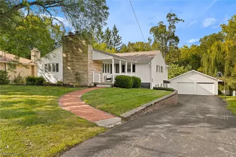 1048 Cooper Dr, Ashland, OH 44805