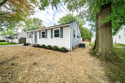 1178 E 360th St, Eastlake, OH 44095