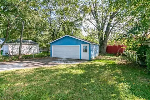 955 E 224th St, Euclid, OH 44123 photo 24