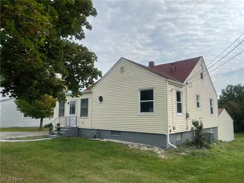 3923 Jaeger Rd, Lorain, OH 44053 photo 4