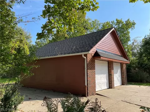 7849 State Rd, Parma, OH 44134 photo 31