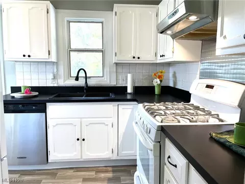 7849 State Rd, Parma, OH 44134 photo 7