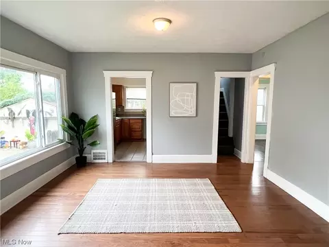 141 Spruce St, Elyria, OH 44035 photo 7