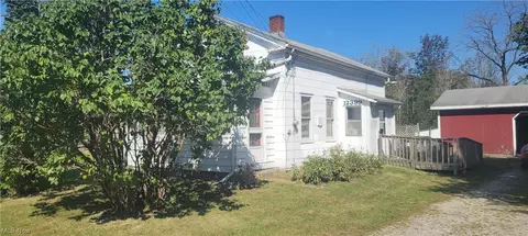 12399 Old State Rd, Chardon, OH 44024