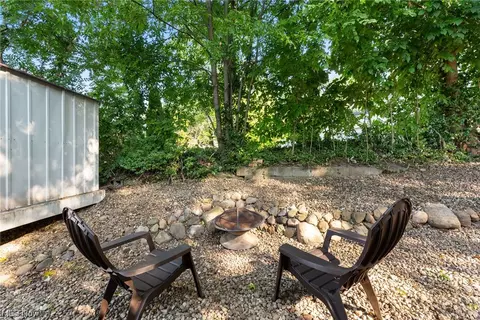 389 Cargo Ave, Akron, OH 44319 photo 27