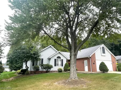 184 Jessica Dr, Dover, OH 44622