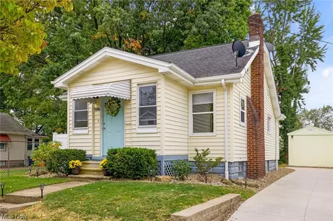 1898 Ford Ave, Akron, OH 44305