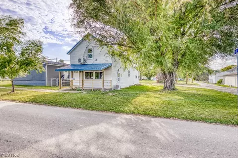 410 S 8th St, Cambridge, OH 43725