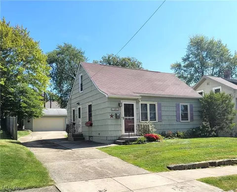 125 Baird Ave, Wadsworth, OH 44281