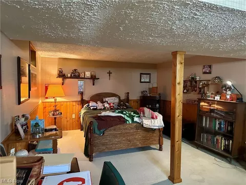 876 Jean Ave, Akron, OH 44310 photo 32
