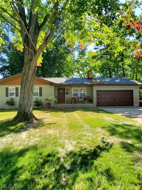 656 Lakeview Dr, Lodi, OH 44254